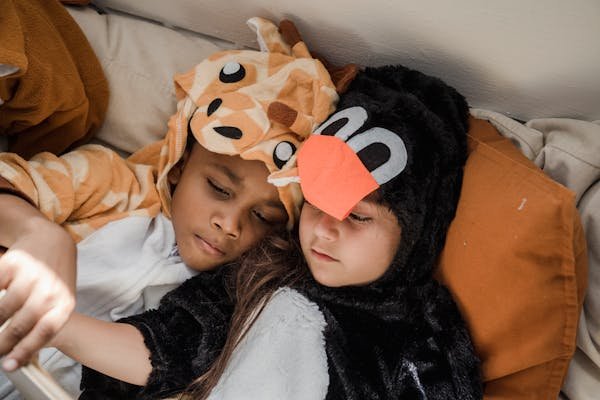 Le pilou pilou cocooning : l'art de se dorloter chez soi